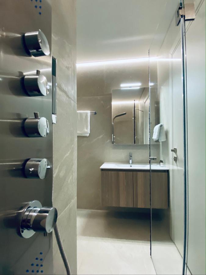Athens Riviera 2-Bed Apt & Pool Access #Unoblu Zewnętrze zdjęcie