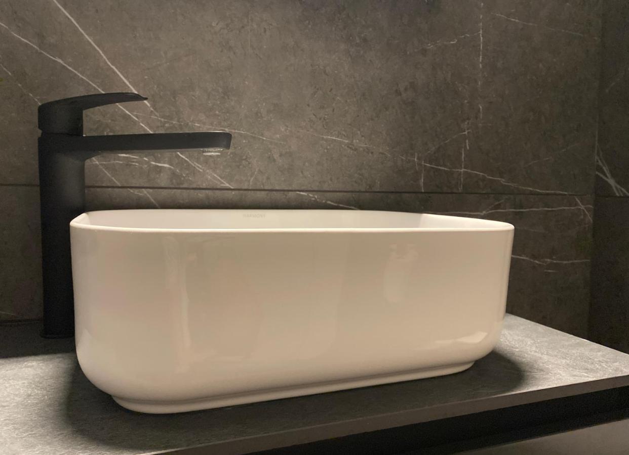 Athens Riviera 2-Bed Apt & Pool Access #Unoblu Zewnętrze zdjęcie